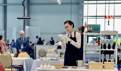 东航空姐闪耀世界技能大赛 餐厅服务夺优胜奖，网络技术服务展风采